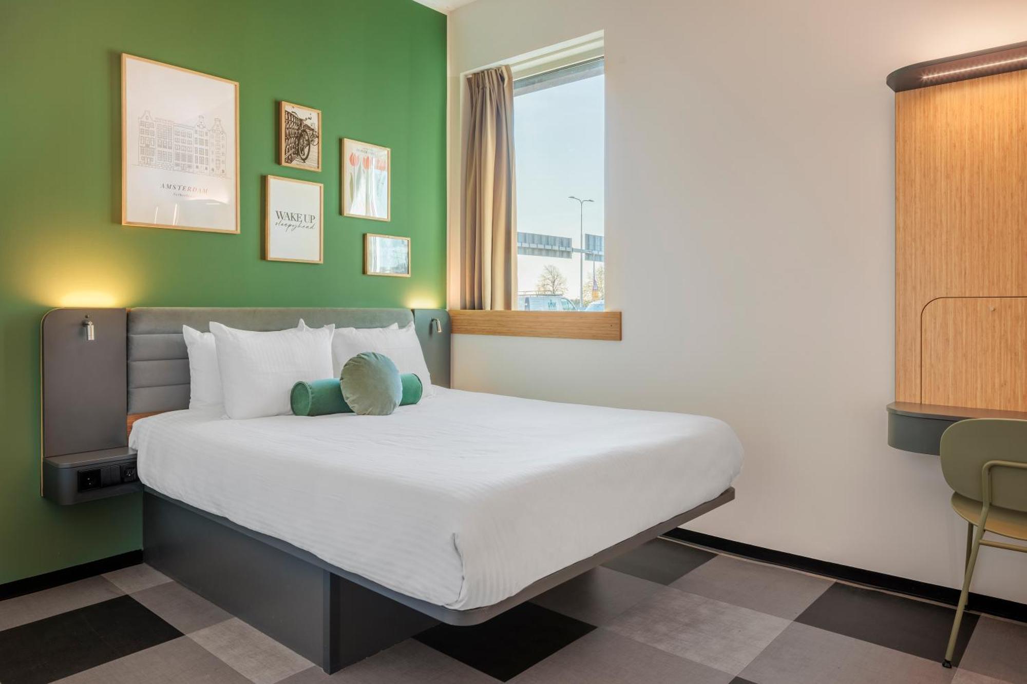 Maxhotel Amsterdam Airport Schiphol - Recently Renovated Hoofddorp Extérieur photo