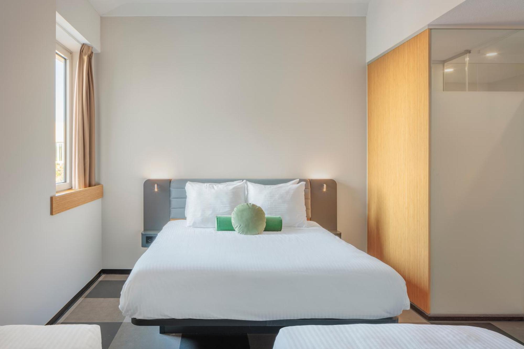 Maxhotel Amsterdam Airport Schiphol - Recently Renovated Hoofddorp Chambre photo