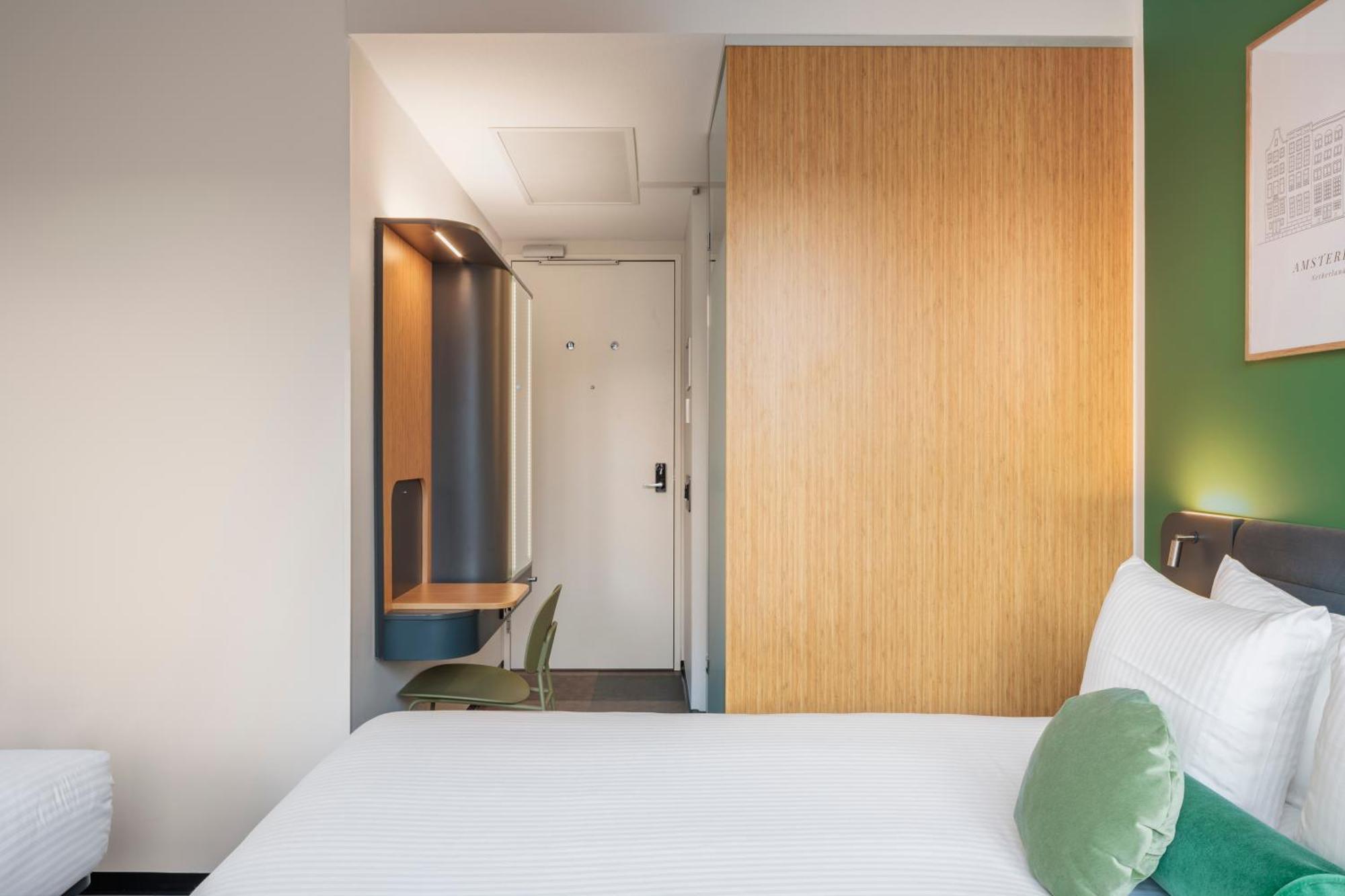 Maxhotel Amsterdam Airport Schiphol - Recently Renovated Hoofddorp Extérieur photo