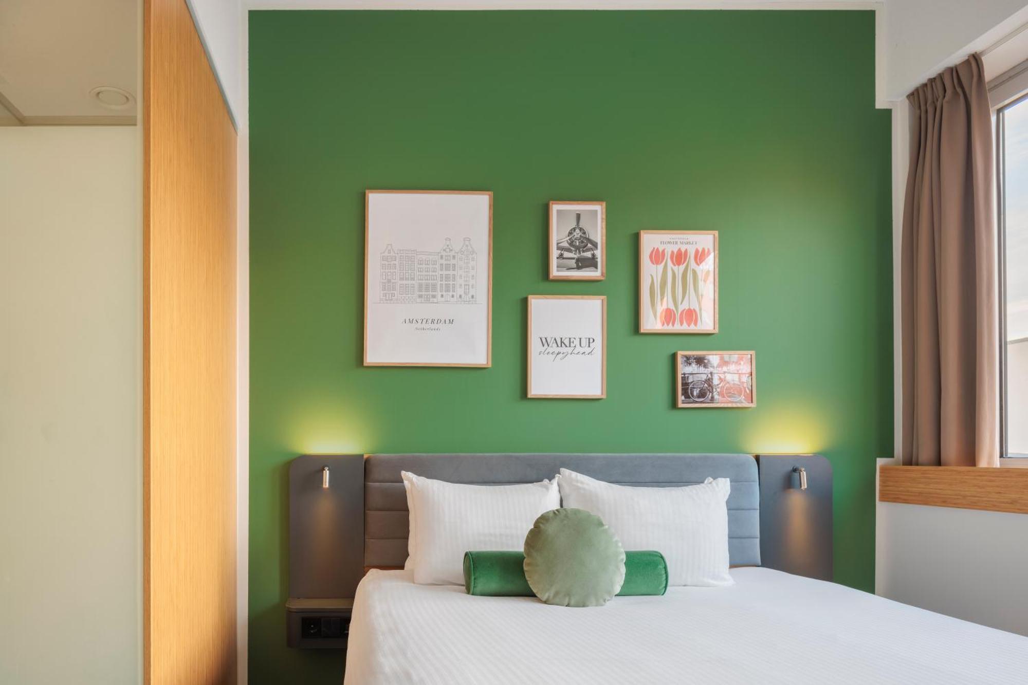 Maxhotel Amsterdam Airport Schiphol - Recently Renovated Hoofddorp Extérieur photo