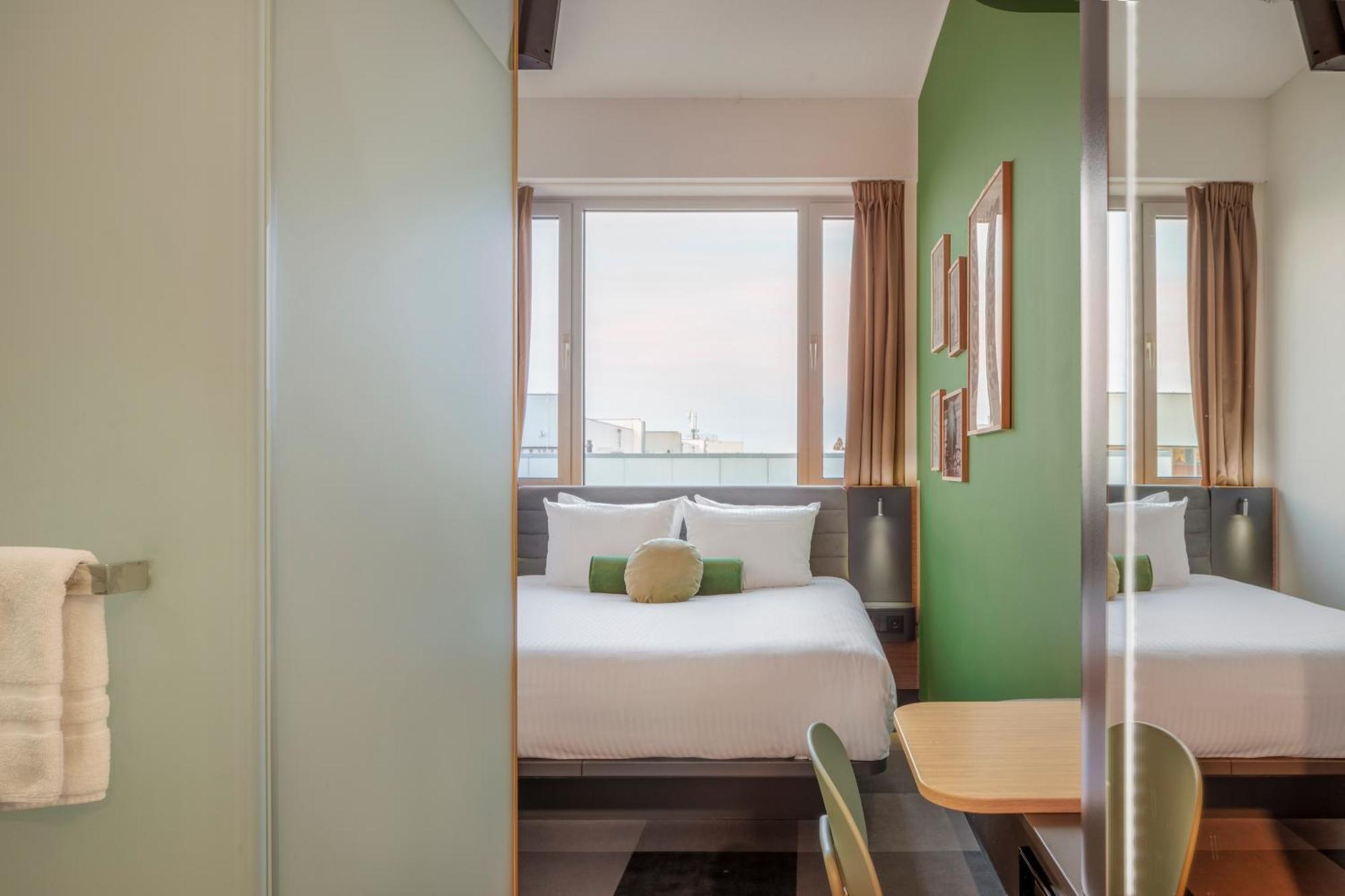 Maxhotel Amsterdam Airport Schiphol - Recently Renovated Hoofddorp Extérieur photo