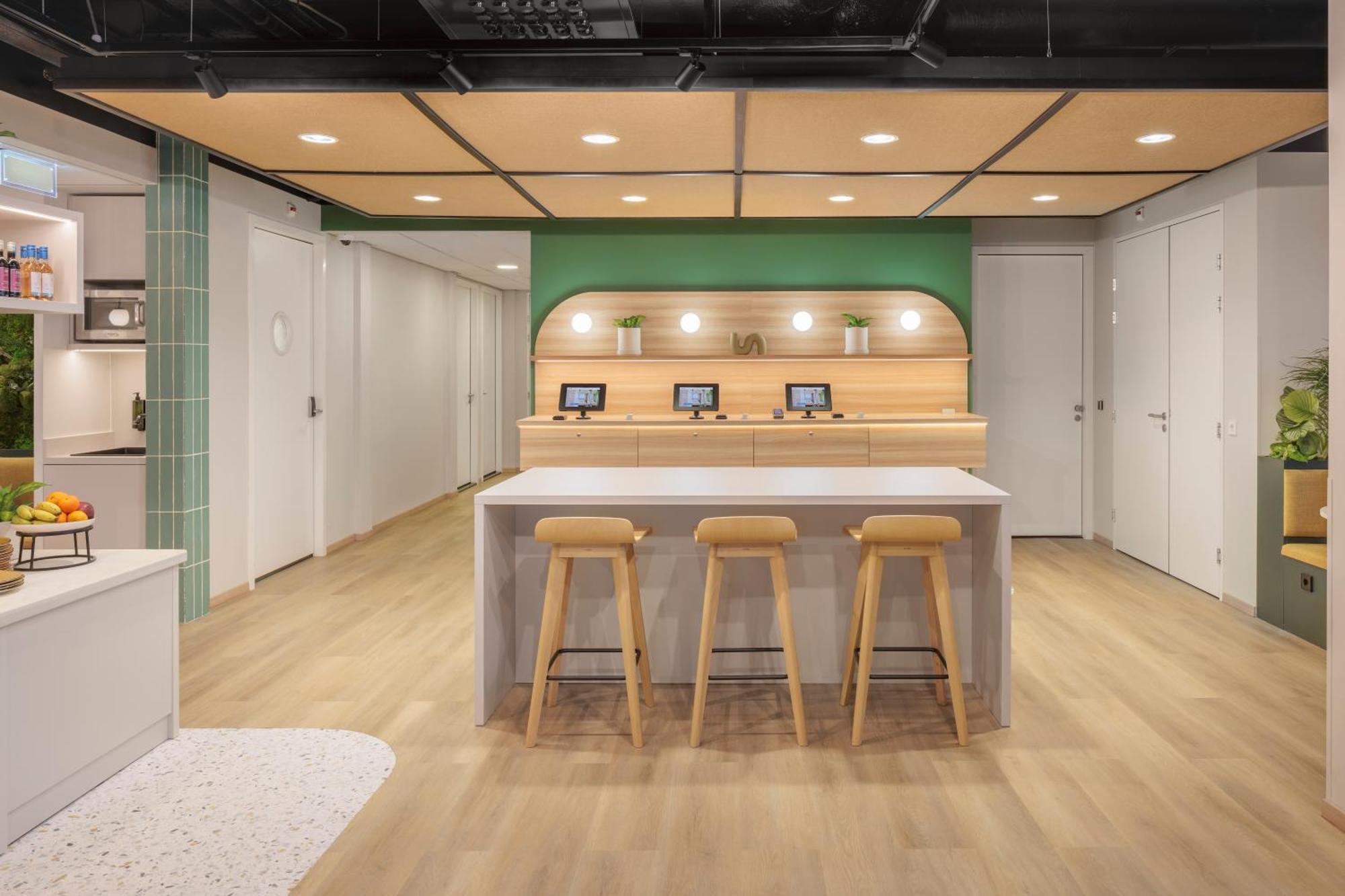 Maxhotel Amsterdam Airport Schiphol - Recently Renovated Hoofddorp Extérieur photo