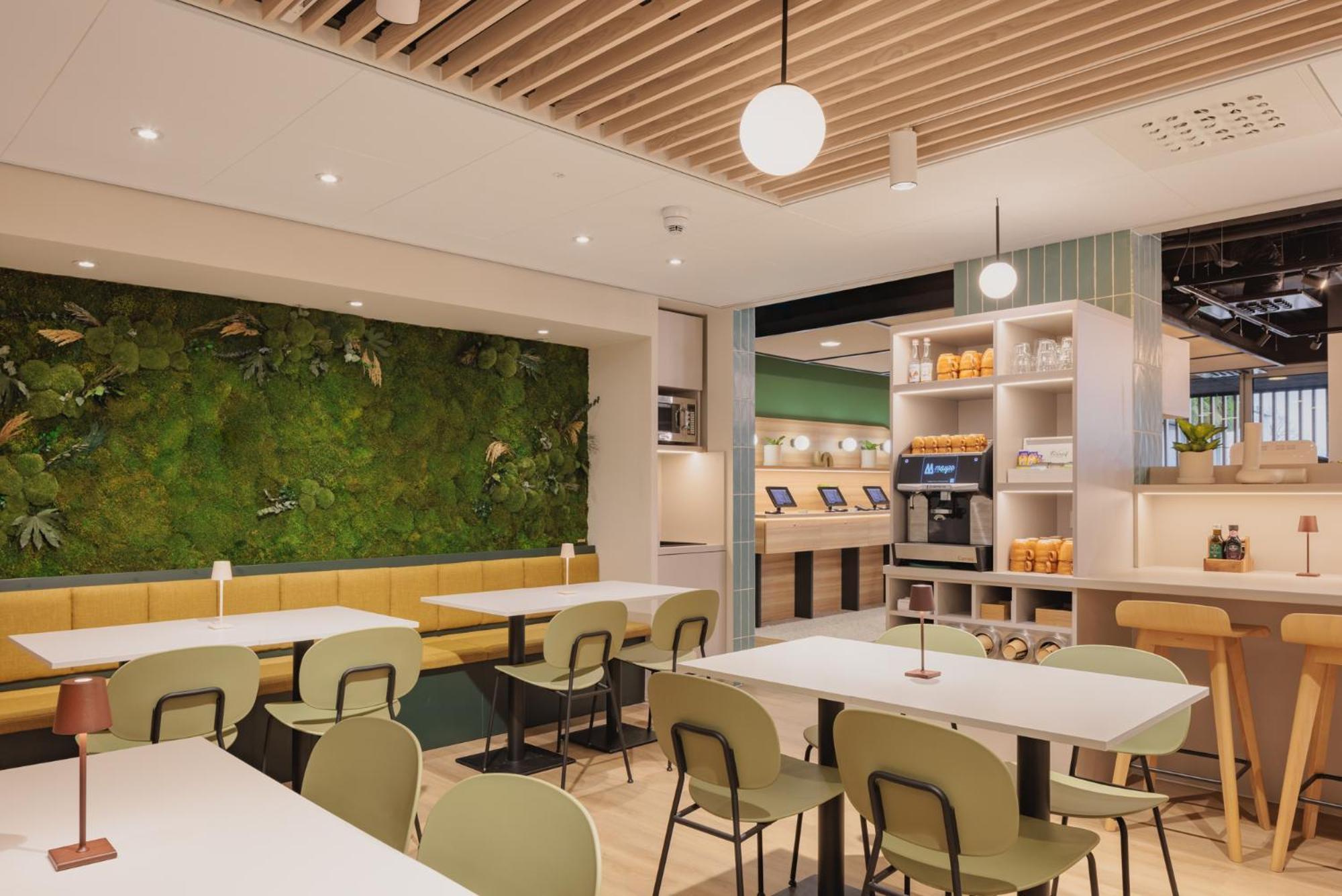 Maxhotel Amsterdam Airport Schiphol - Recently Renovated Hoofddorp Extérieur photo